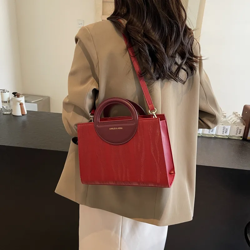 Elsvet PU Handbag Women's Black/Burgundy-6