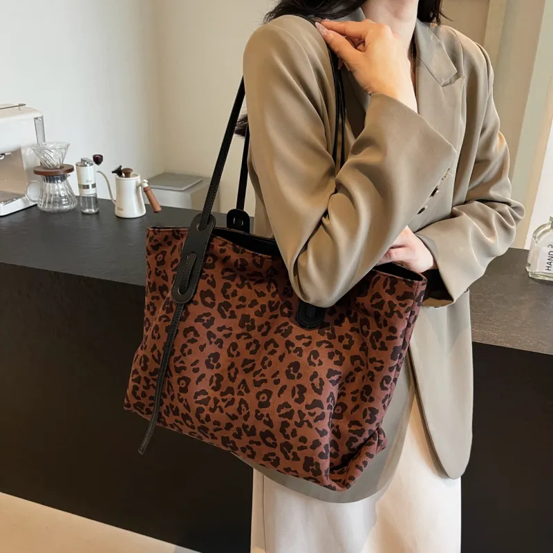 Elsvet Suede Handbag, Shoulder Bag Regular Women's Coffee/Khaki/Brown-16
