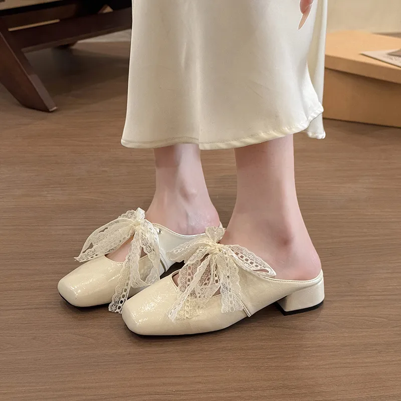 Luji Closed Toe Slippers Women's-7
