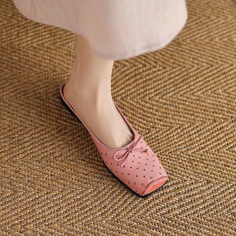 Mo Lin Slip Resistant Closed Toe Slippers Women's-13