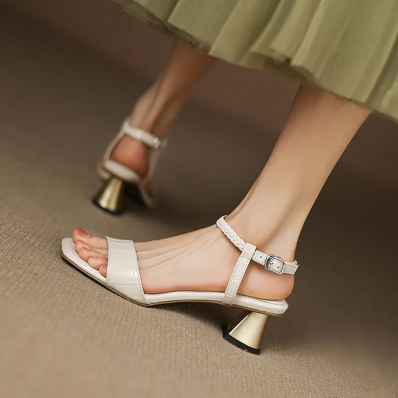 Mo Lin One Strap Sandals Women's-7