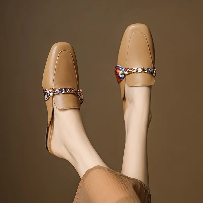 Mo Lin Closed Toe Slippers Women's-14