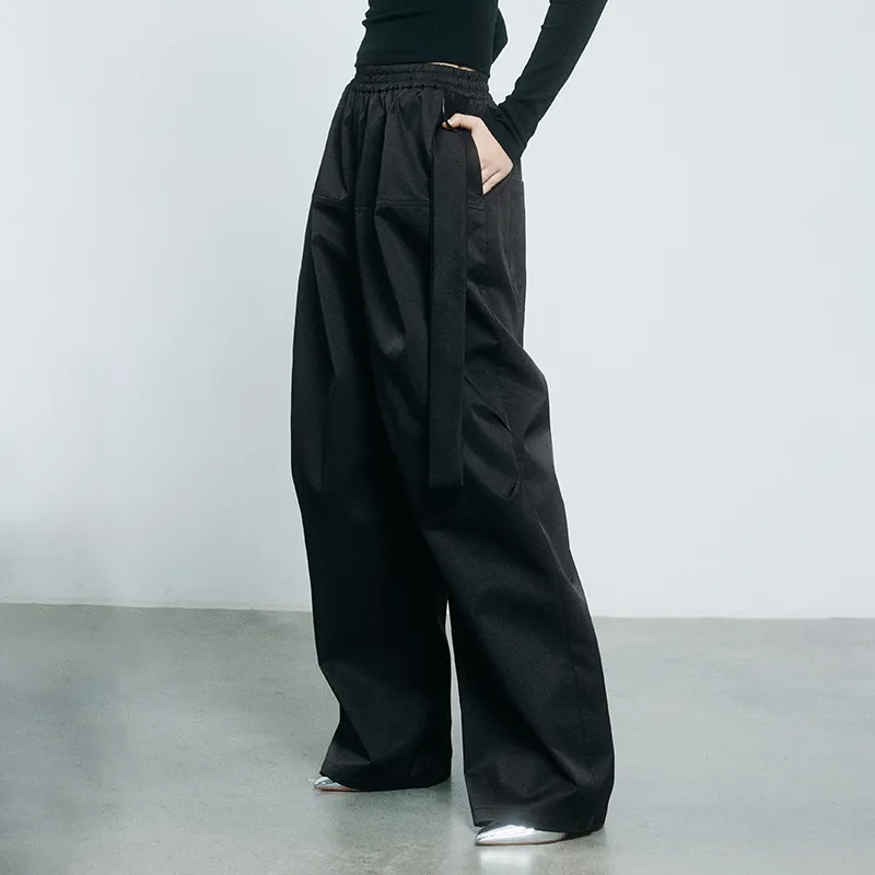 AZEPAM Cargo Pants Women's Black-4