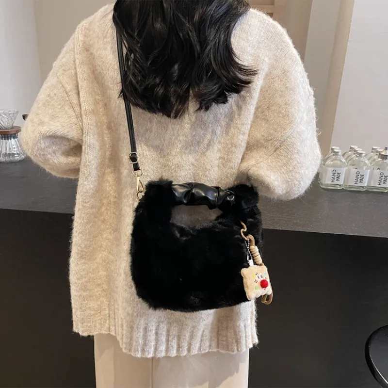 Cwatcun Plush Shoulder Bag Women's Multicolor-6