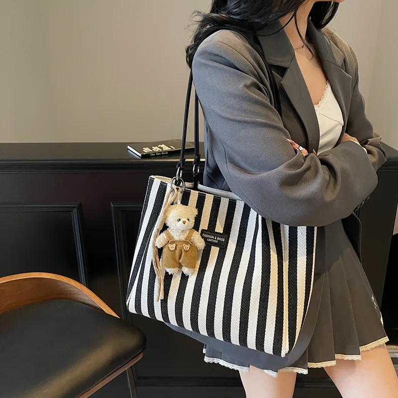 Cwatcun Fabric Tote Bag, Shoulder Bag Regular Women's Black/Red/Yellow/Blue-1