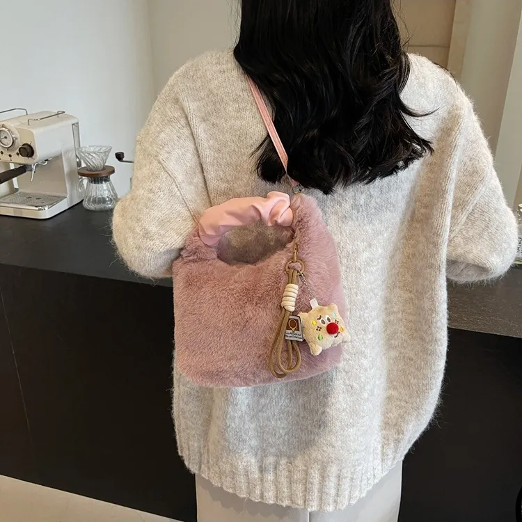 Cwatcun Plush Shoulder Bag Women's Multicolor-14