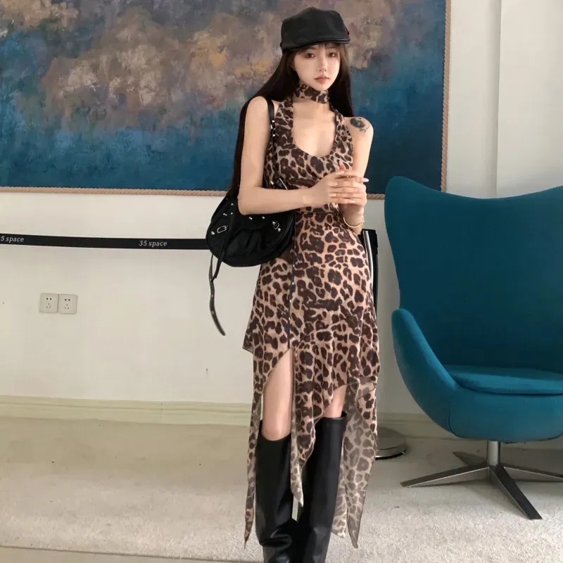 WOWI KCKS Sleeveless Dress Women's Leopard Print-2