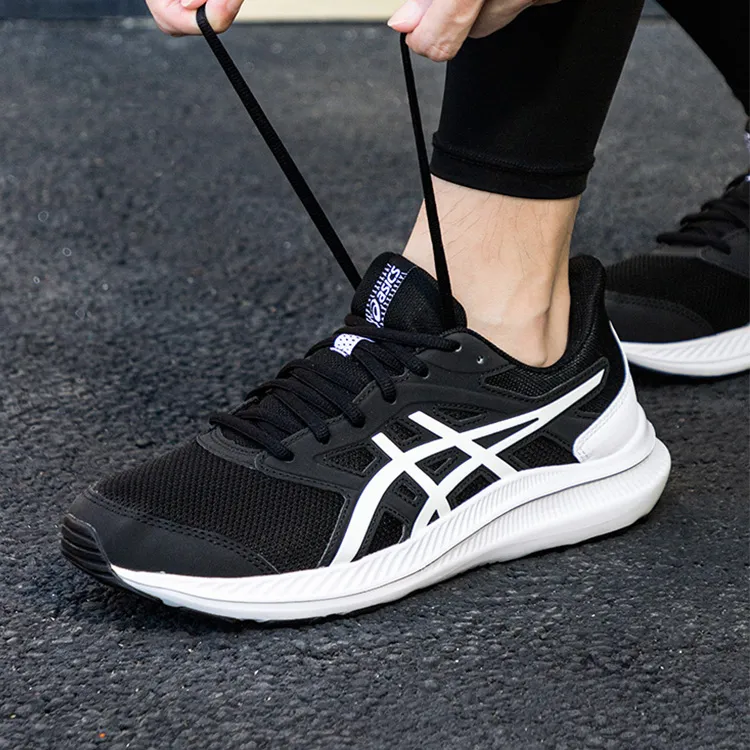 Asics Jolt 4 Breathable Lightweight Low Top Running Shoes Men's Black White-4