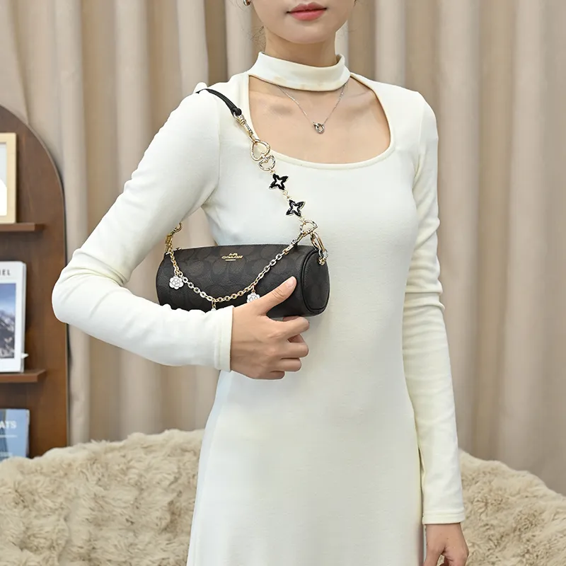 Lan Bao Fan Metal Alloy Bag Accessory Women's Gold-2