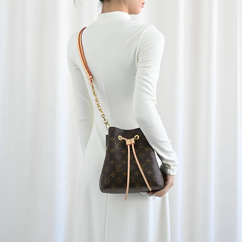Lan Bao Fan Cow Leather DuPont Paper Bag Accessory Bag Strap Bag Insert Unisex White/Gold-20