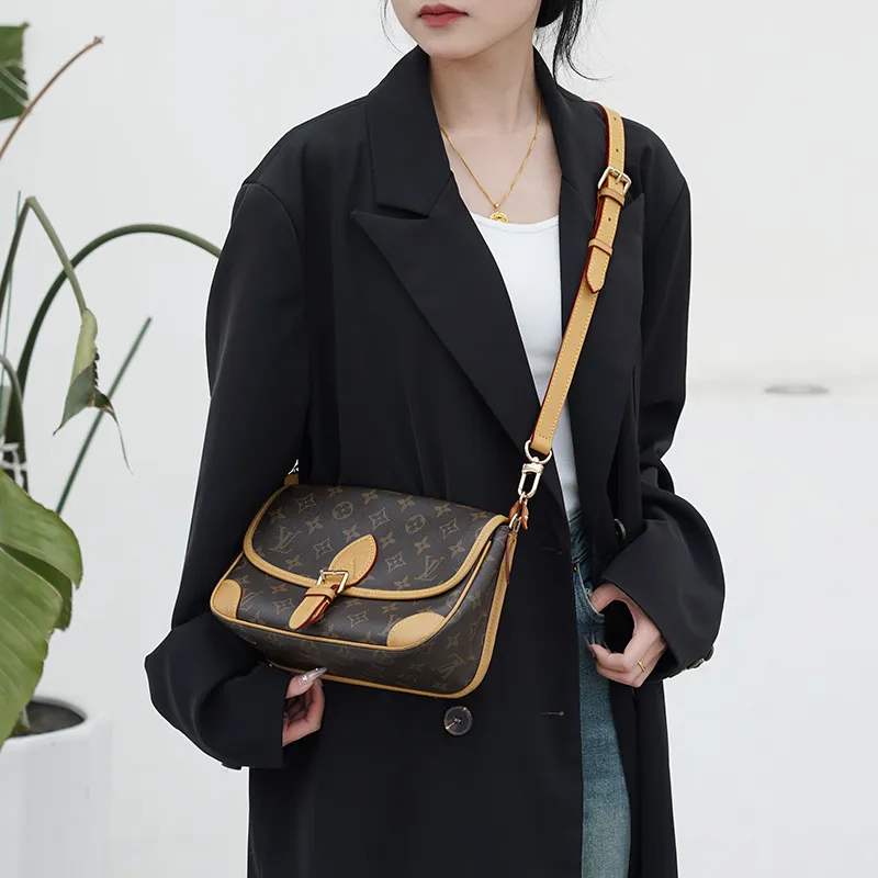 Lan Bao Fan Cow Leather Replacement Bag Strap Accessories Bag Accessory Bag Strap Unisex Gold-Tone Beeswax-3
