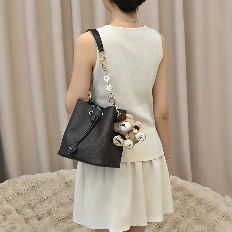 Lan Bao Fan Alloy Bag Accessory Women's Gold-4