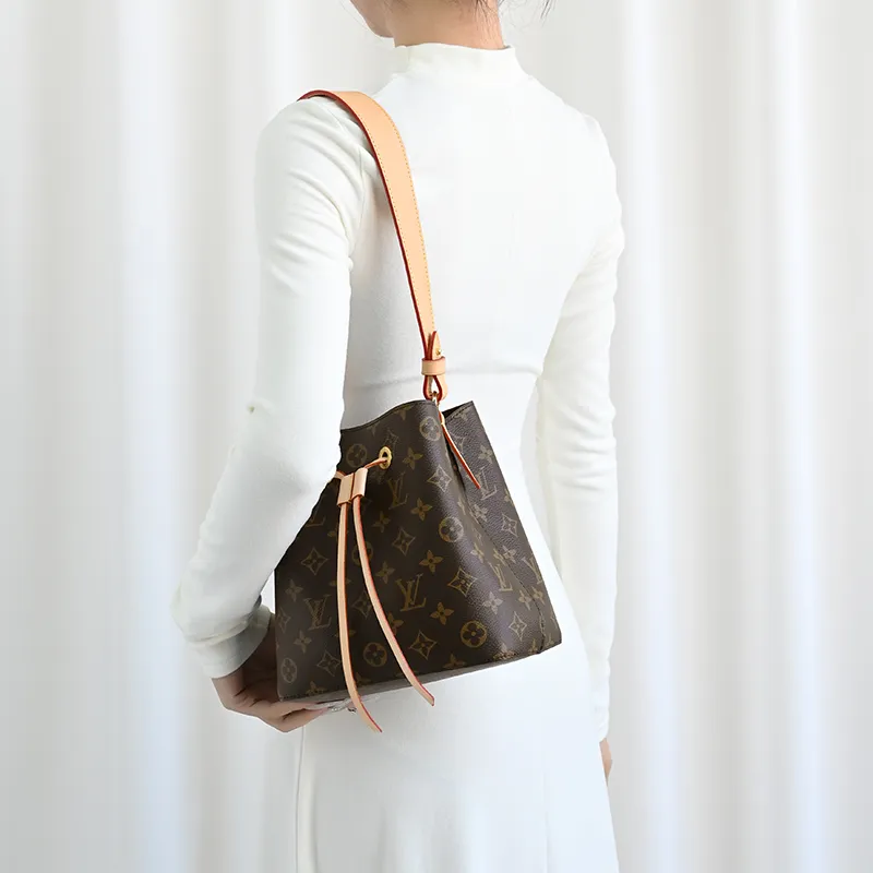 Lan Bao Fan Cow Leather DuPont Paper Bag Accessory Bag Strap Bag Insert Unisex White/Gold-9