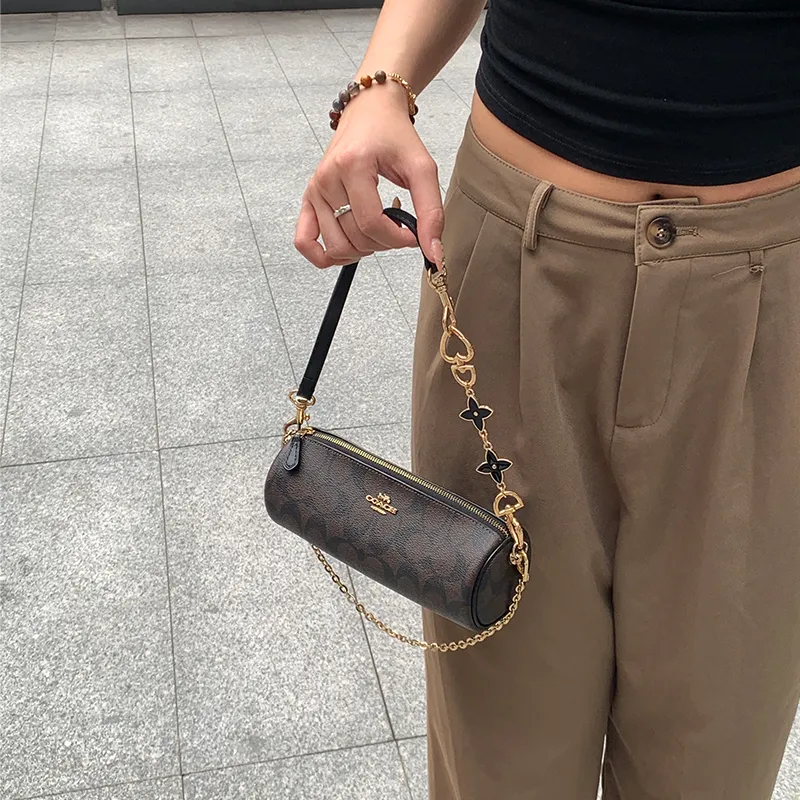 Lan Bao Fan Metal Shoulder Strap, Bag Accessory Women's Gold Tone-110