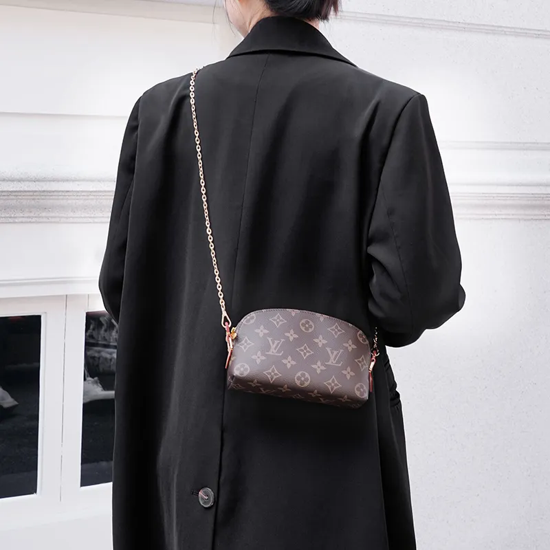Kim Yeon sha Bag Straps-34
