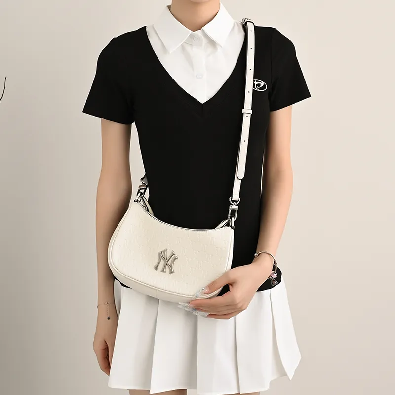 Lan Bao Fan Metal, Alloy Women's Bag With Pearl Decorative Chain Women's Silver-30