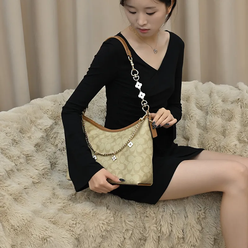 Lan Bao Fan Metal Alloy Bag Accessory Women's Multicolor-19