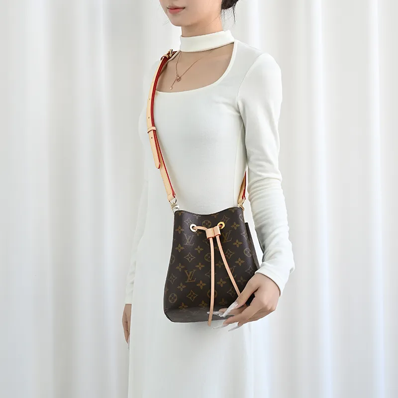 Lan Bao Fan Cow Leather DuPont Paper Bag Accessory Bag Strap Bag Insert Unisex White/Gold-13