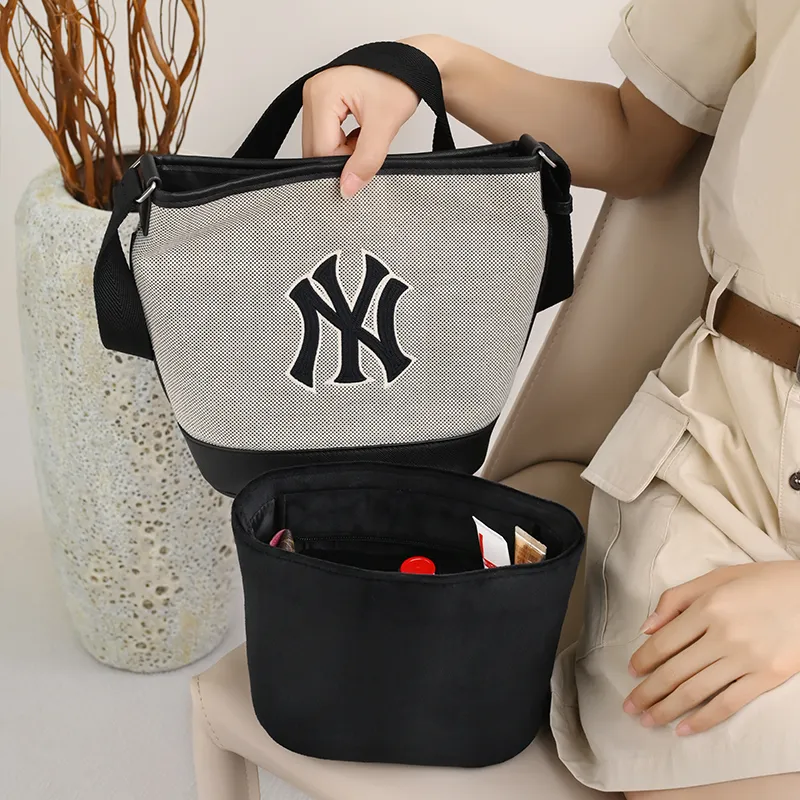 Lan Bao Fan German Plush, Dralon Bag Accessory Unisex-5