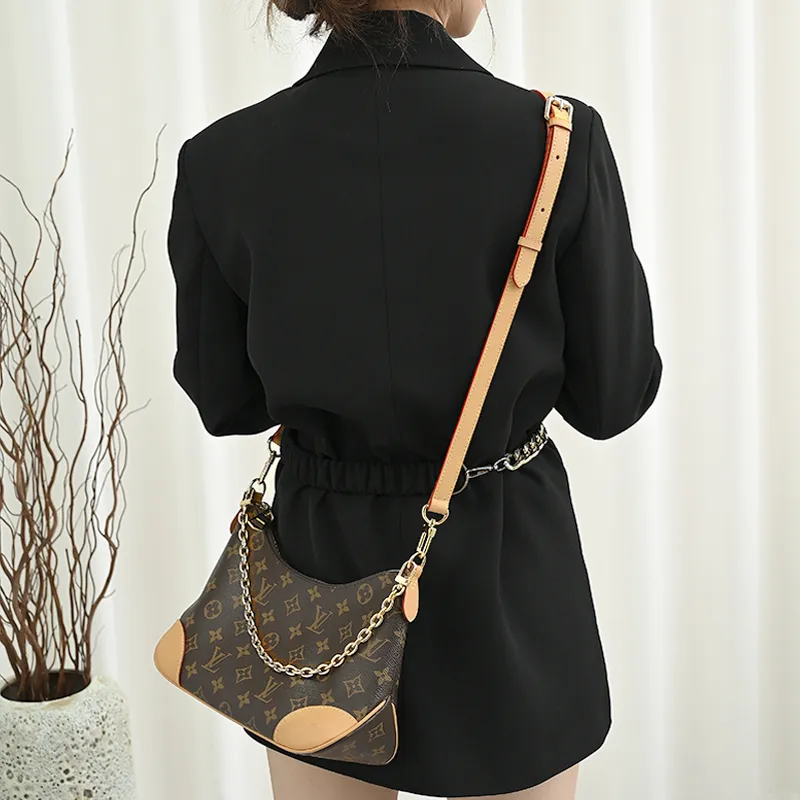 Kim Yeon sha Bag Straps-5