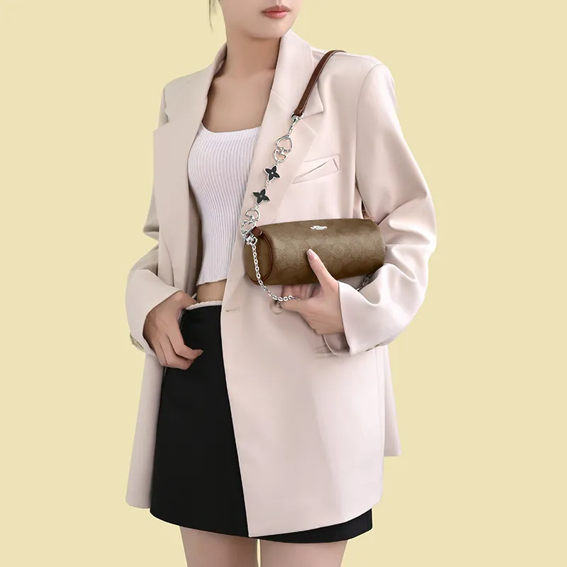 Lan Bao Fan Metal Shoulder Strap, Bag Accessory Women's Gold Tone-51