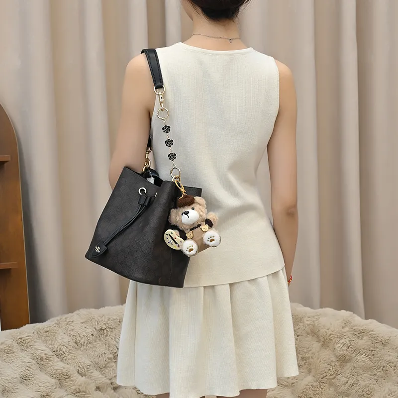 Lan Bao Fan Microfiber Alloy Bag Accessory Women's Gold-4