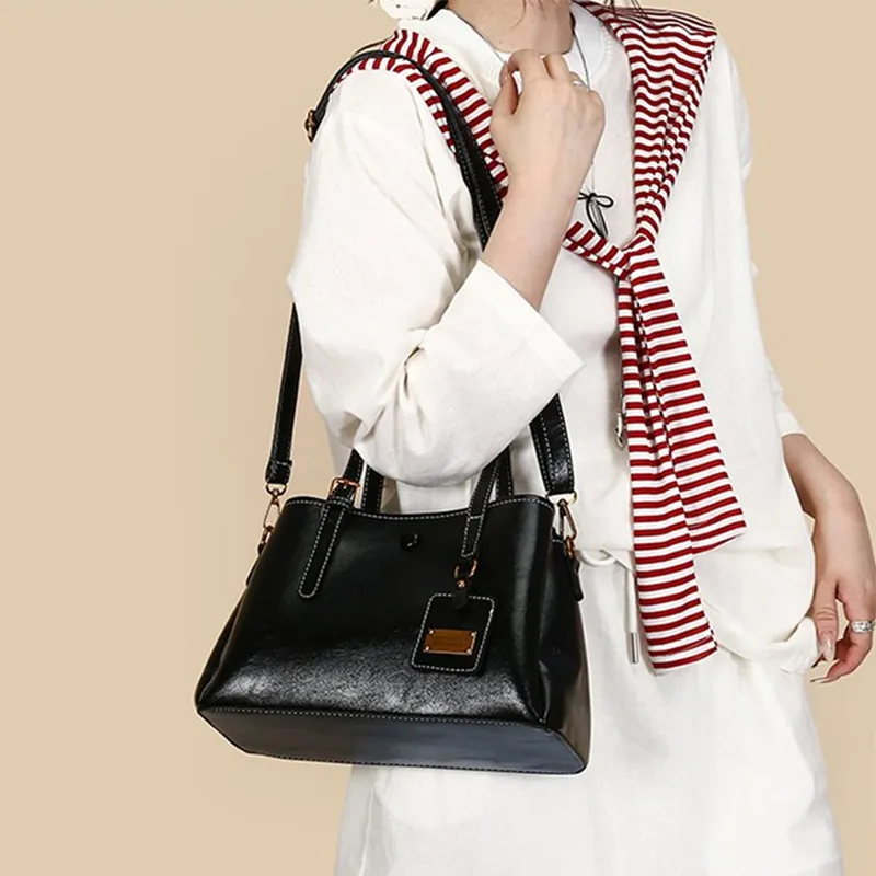 Lan Bao Fan PU One Shoulder Handbag Women's Multicolor-1