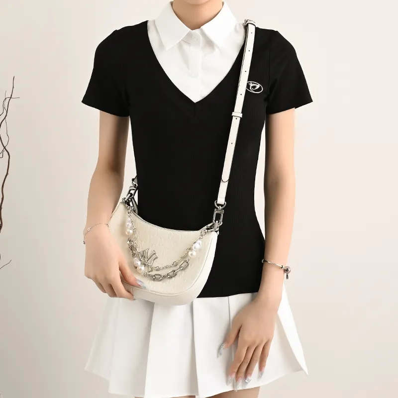 Lan Bao Fan Metal, Alloy Women's Bag With Pearl Decorative Chain Women's Silver-35