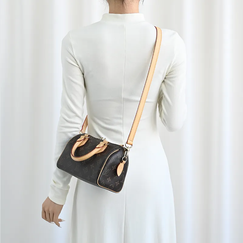 Lan Bao Fan Alloy Cow Leather DuPont Paper Bag Accessory Bag Strap Women's Multicolor-3