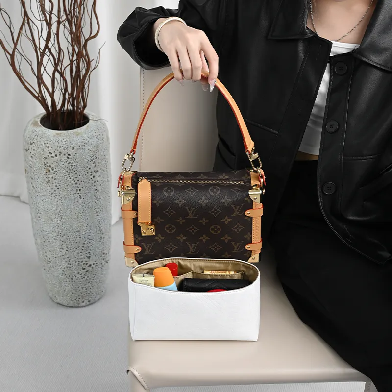 Lan Bao Fan Metal, Alloy DuPont Paper Storage Lining Bag, Bag Strap, Single Purchase Bag Unisex Brown-39