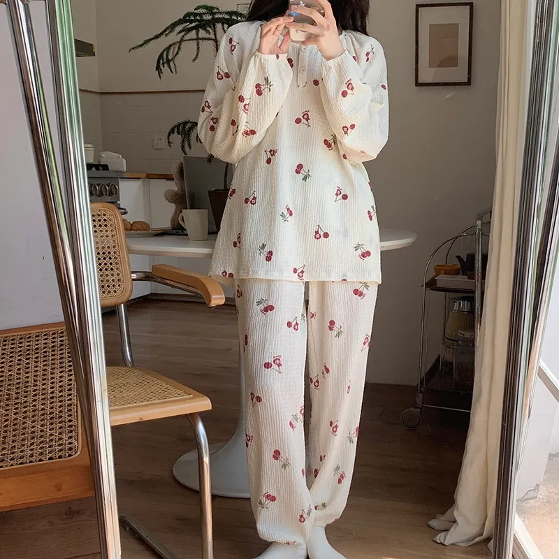 GRACEWELL Pajama Set Women's Champagne Cherry Floral-4