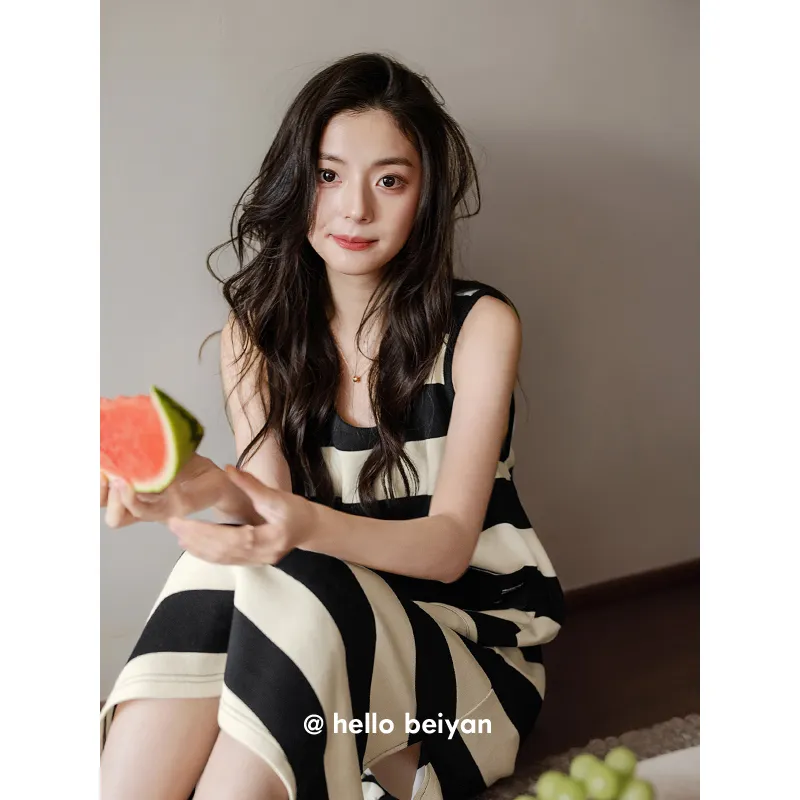 Beiyan Nightgown Women's Black White Stripes-3