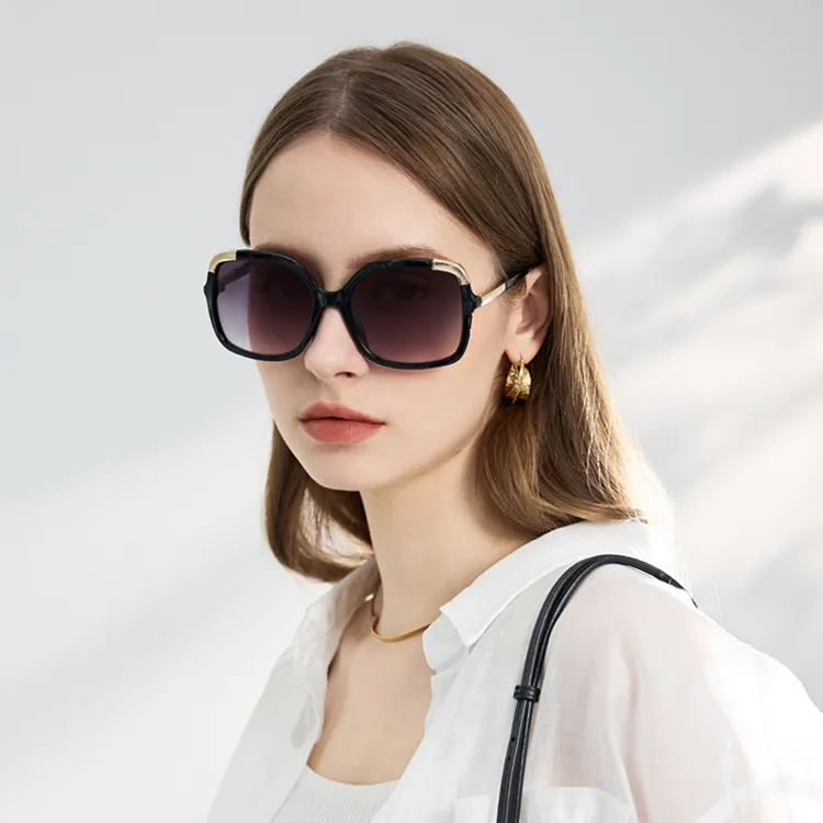 ELLE Polycarbonate Square Sunglasses Unisex-5