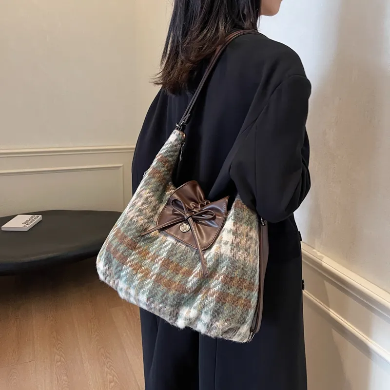 CORE BIRD Woolen Portable Double-Shoulder Shoulder Bag Women's Blue Plaid/Green Plaid/Dark Blue Plaid-10