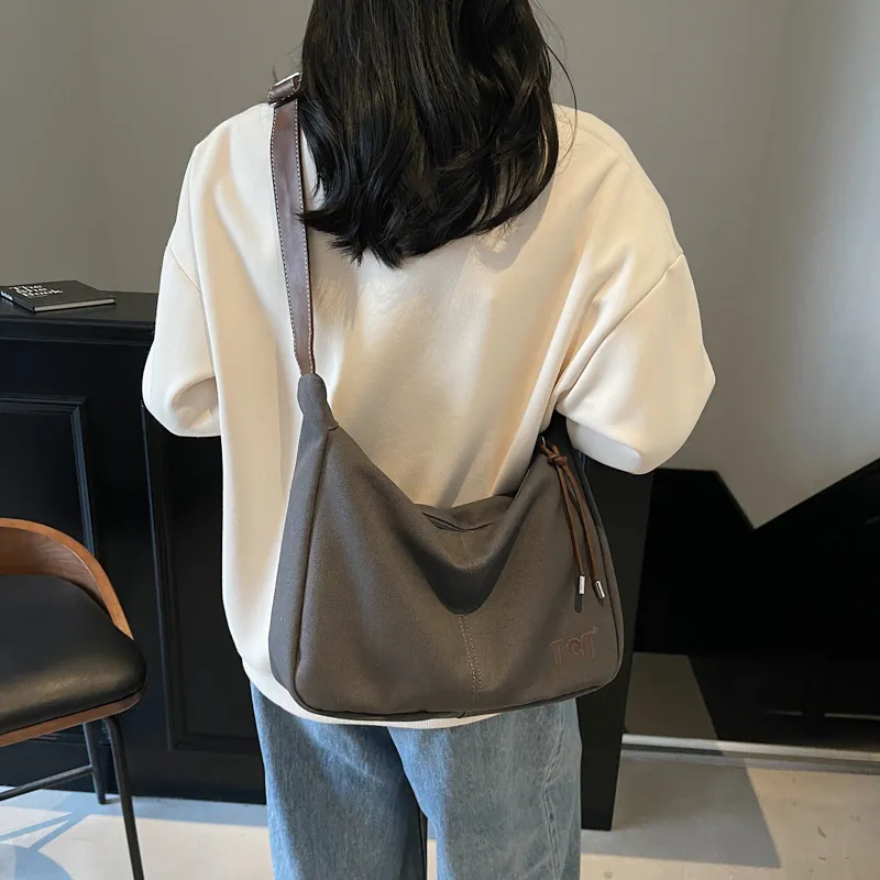 CORE BIRD Fabric Shoulder Bag Women's Multicolor-20