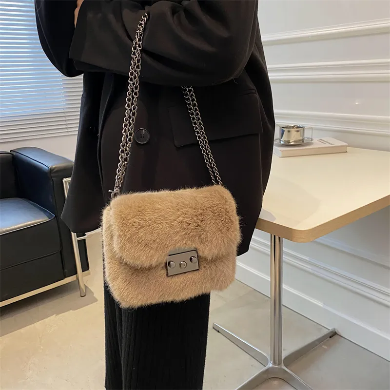 CORE BIRD Plush Shoulder Bag Women's Multicolor-16