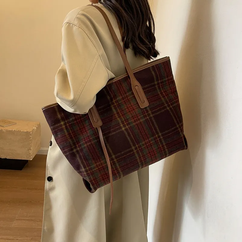 CORE BIRD Woolen Tote Bag, Shopping Bag, Handbag, Shoulder Bag Women's Green Plaid/Red Plaid-7