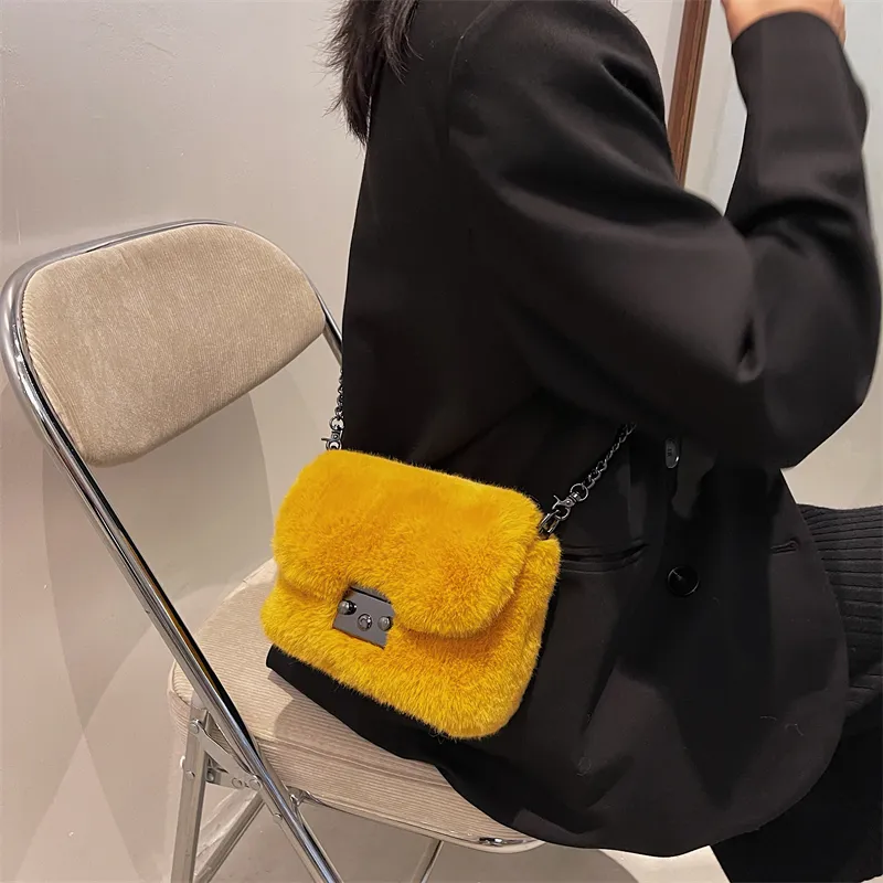 CORE BIRD Plush Shoulder Bag Women's Multicolor-13