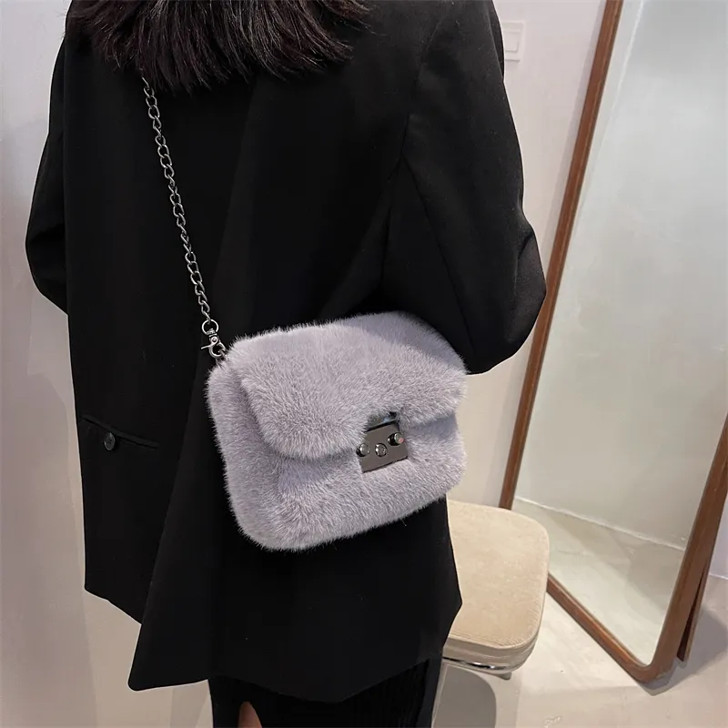 CORE BIRD Plush Shoulder Bag Women's Multicolor-6