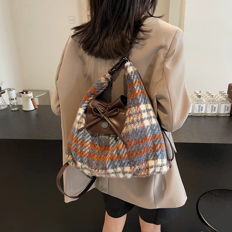 CORE BIRD Woolen Portable Double-Shoulder Shoulder Bag Women's Blue Plaid/Green Plaid/Dark Blue Plaid-13