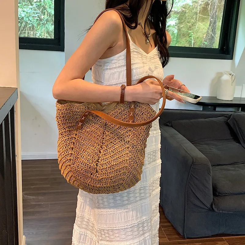 CORE BIRD Straw Woven Shoulder Bag Women's Khaki/Beige-10