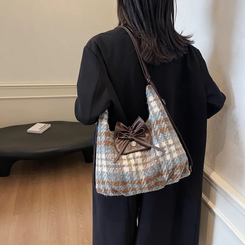 CORE BIRD Woolen Portable Double-Shoulder Shoulder Bag Women's Blue Plaid/Green Plaid/Dark Blue Plaid-5