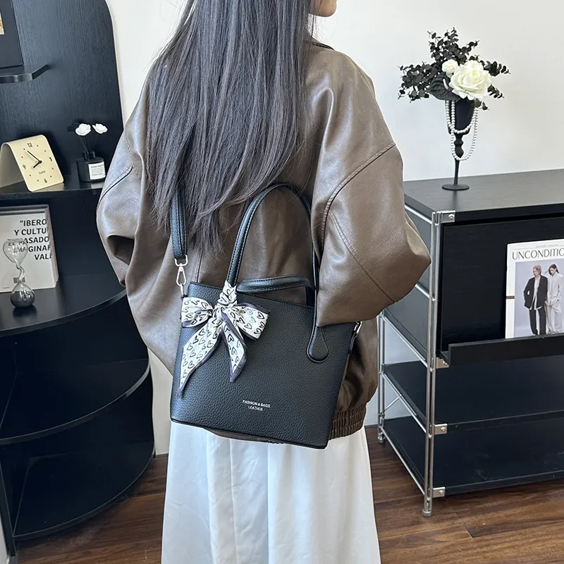 CORE BIRD PU Shoulder Bag, Crossbody Bag, Handbag Women's Multicolor-13