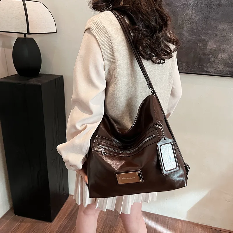 CORE BIRD PU Shoulder Bag Regular Women's Ecru/Black/Coffee-13