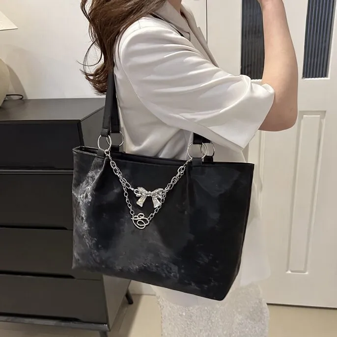 CORE BIRD Special Material Shoulder Bag Women's Gray/Ecru/Black/Pink-11