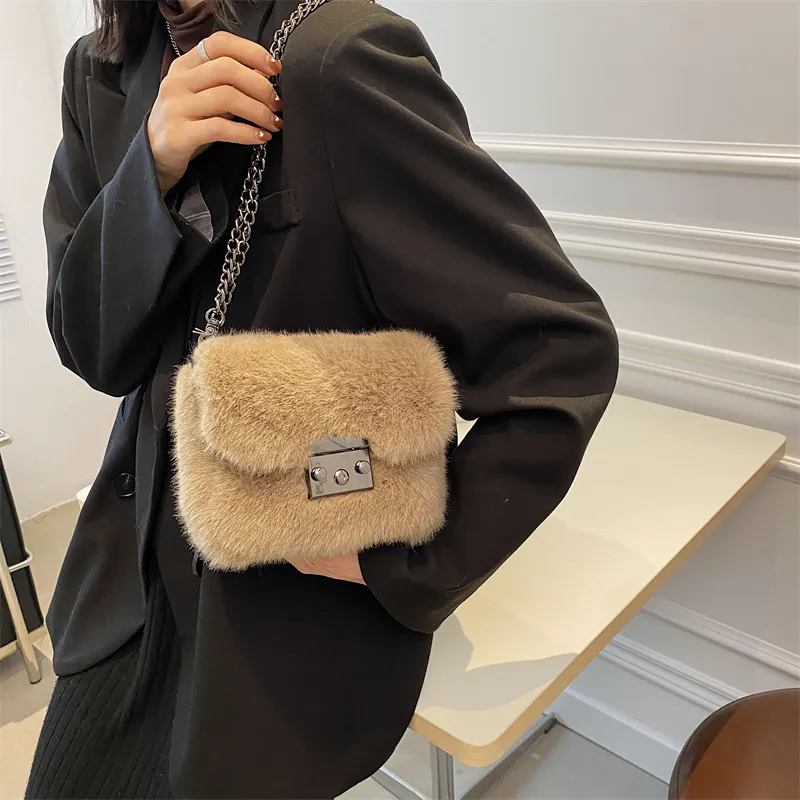 CORE BIRD Plush Shoulder Bag Women's Multicolor-17