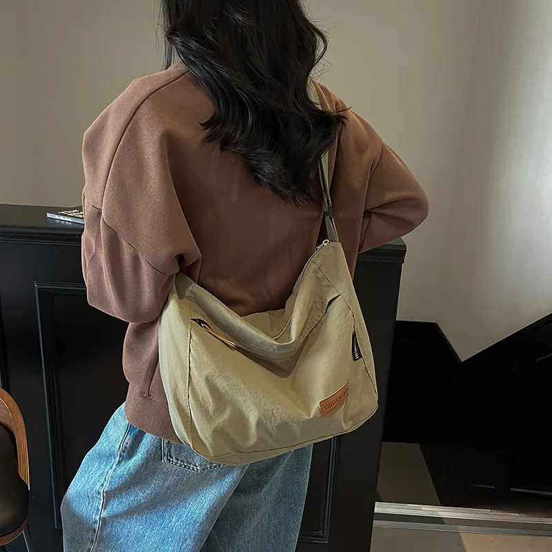 CORE BIRD Fabric Shoulder Bag Unisex Multicolor-10