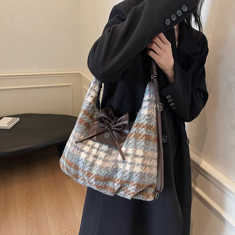 CORE BIRD Woolen Portable Double-Shoulder Shoulder Bag Women's Blue Plaid/Green Plaid/Dark Blue Plaid-4