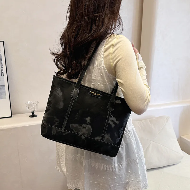 CORE BIRD PU Shoulder Bag Women's Multicolor-21