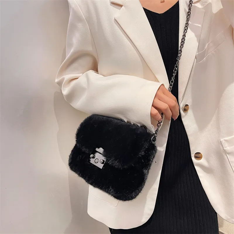 CORE BIRD Plush Shoulder Bag Women's Multicolor-27